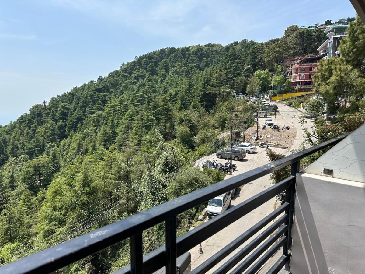 Hotel King Castle Дхарамсала Екстериор снимка